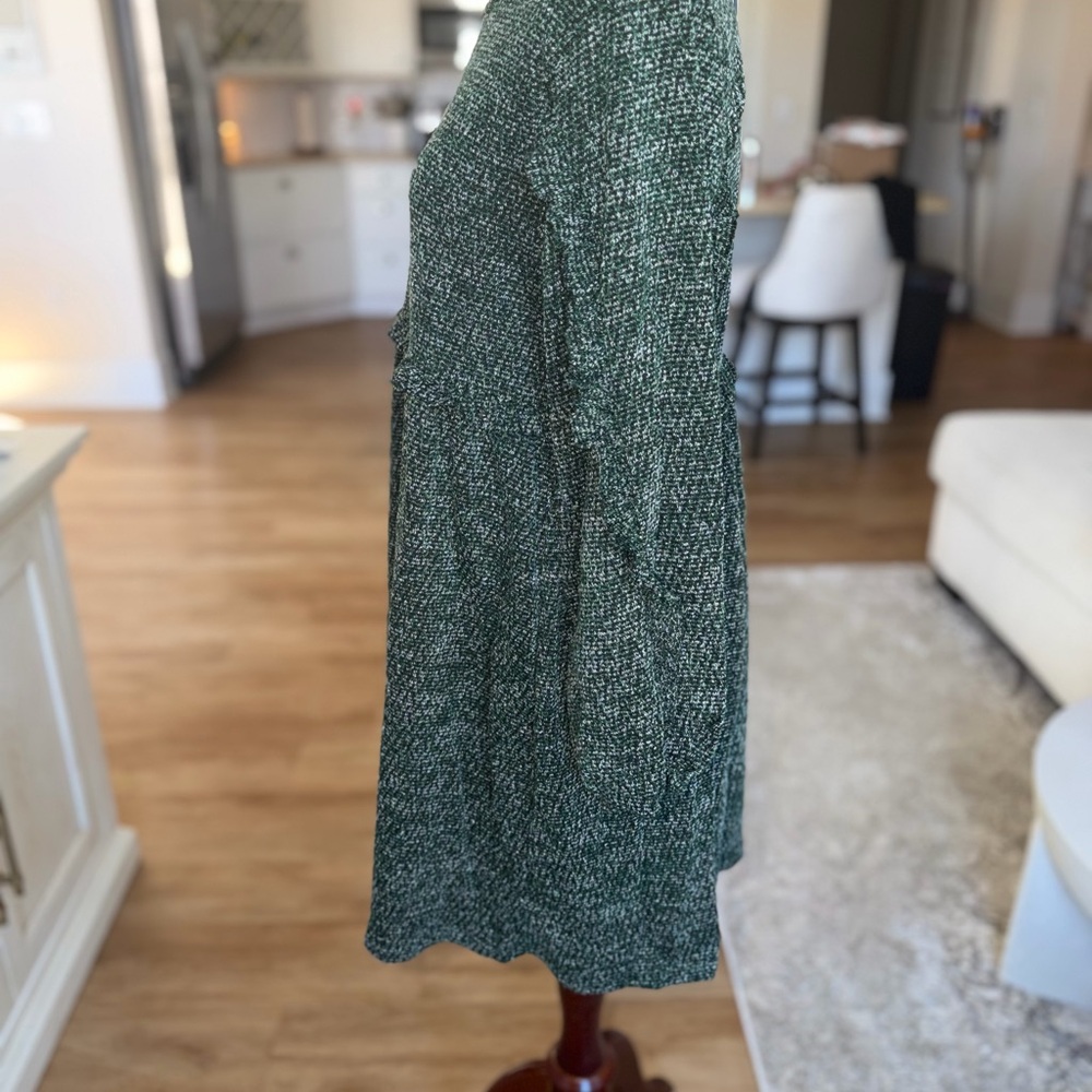 Ro & De Textured Green Long Sleeve Dress - Picture 6 of 6